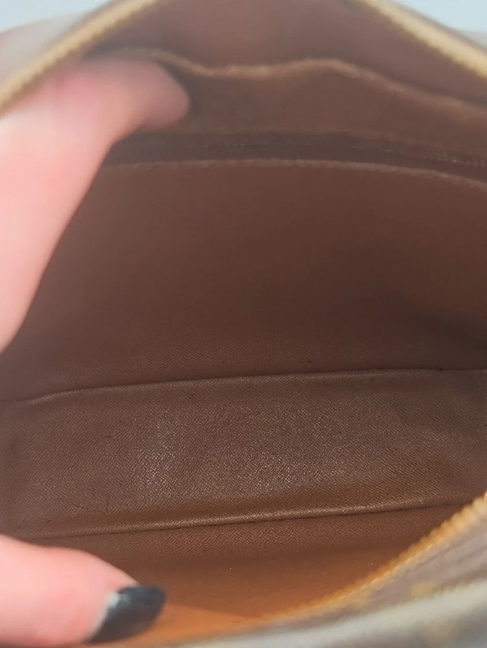 Louis Vuitton Brown Monogram Nil 28 Medium Messenger Unisex Bag COA(VERY GOOD)✨️